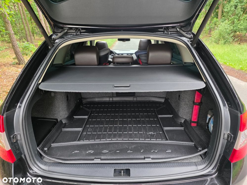 Skoda Octavia 2.0 TDI DSG L&K - 10