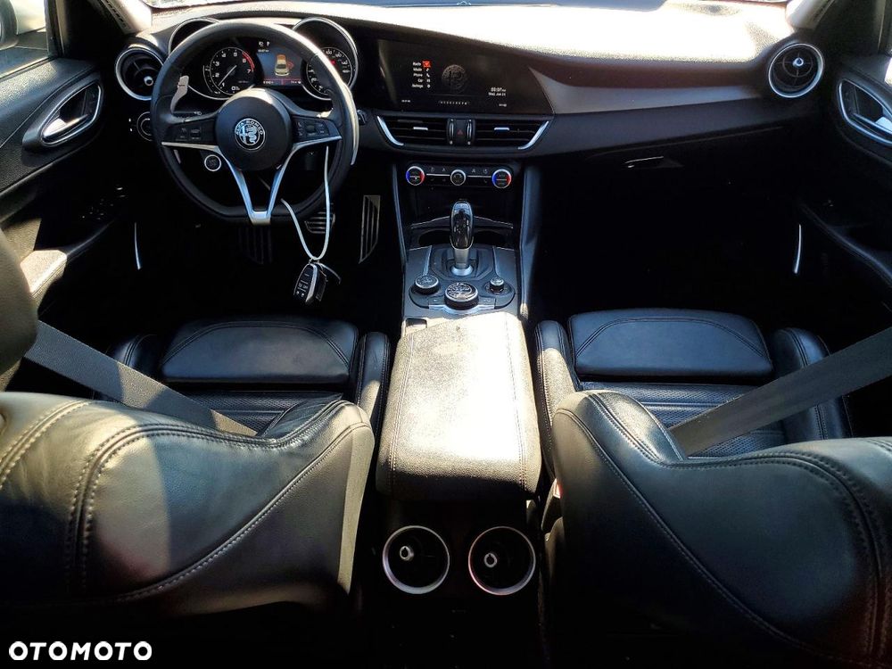 Alfa Romeo Giulia 2.0 Turbo Veloce Q4 - 5