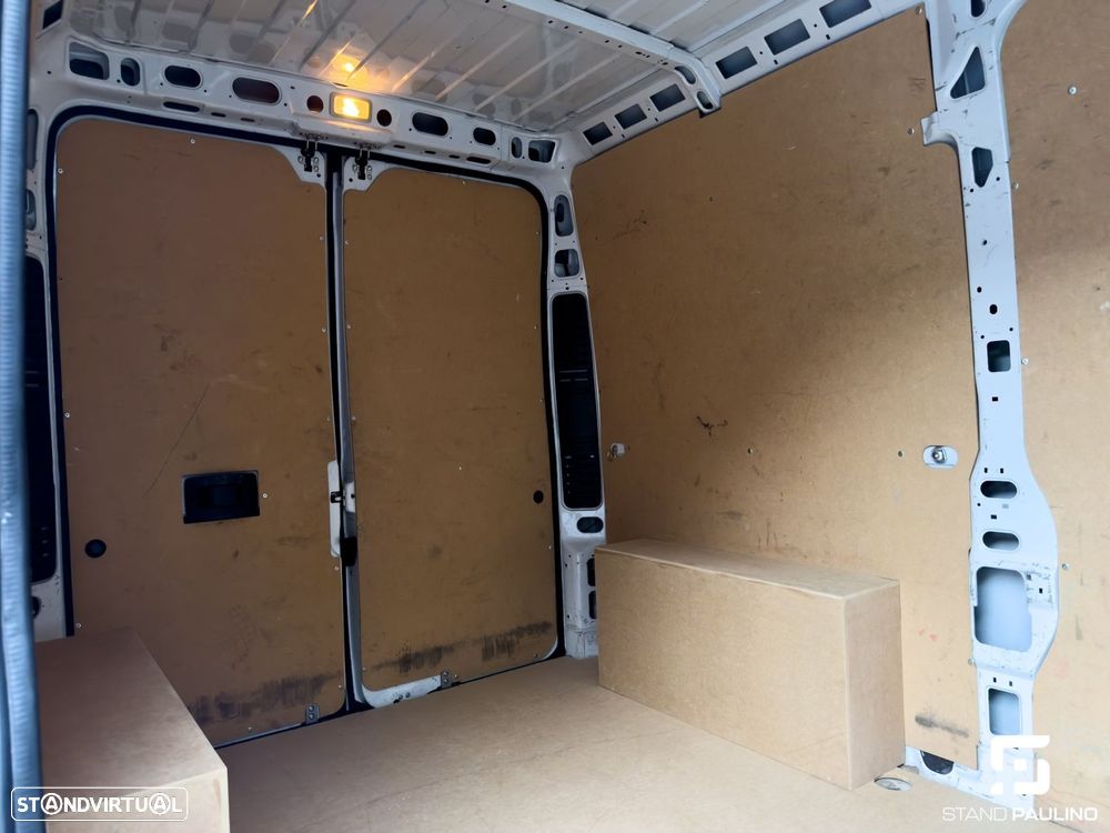 Peugeot Boxer 2.2 BlueHDi 335 L2H2 Premium - 25