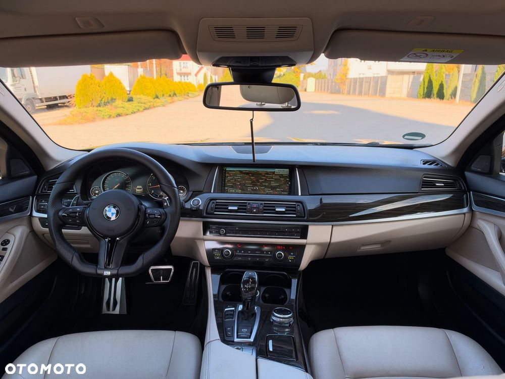 BMW Seria 5 530d xDrive Luxury Line - 7