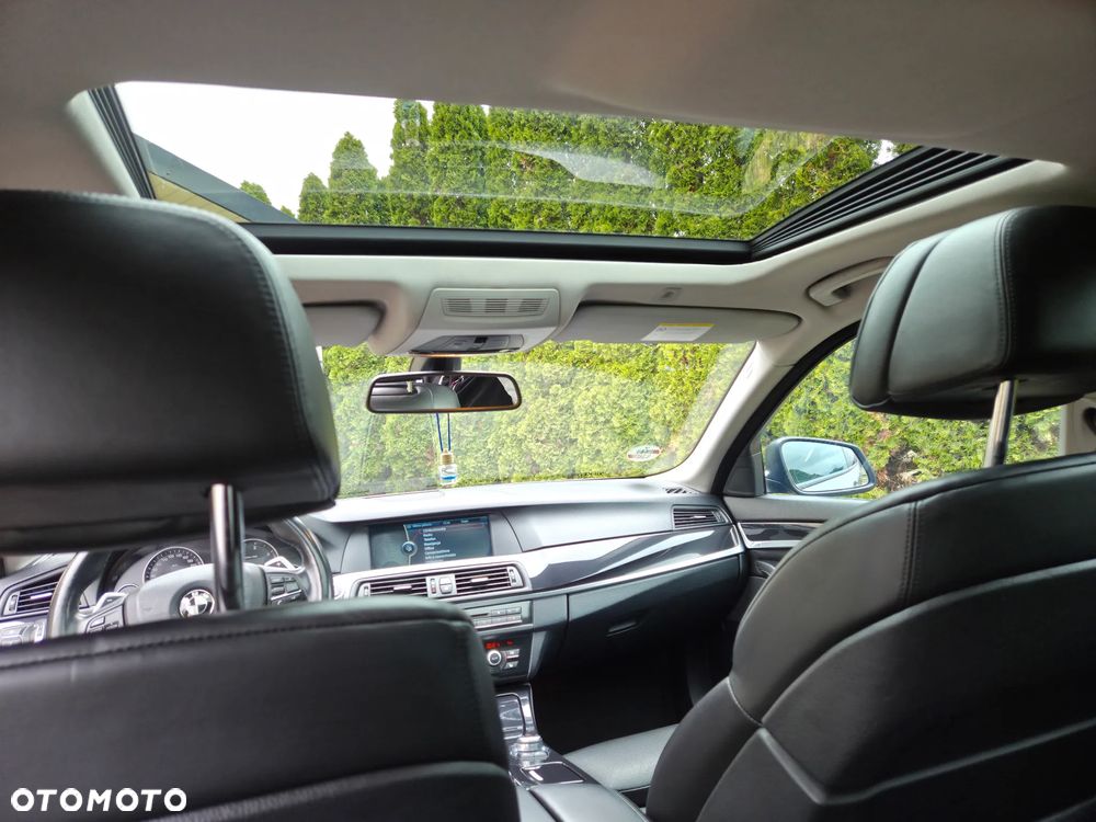 BMW Seria 5 535d - 24