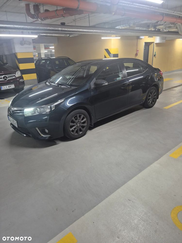 Toyota Corolla - 25