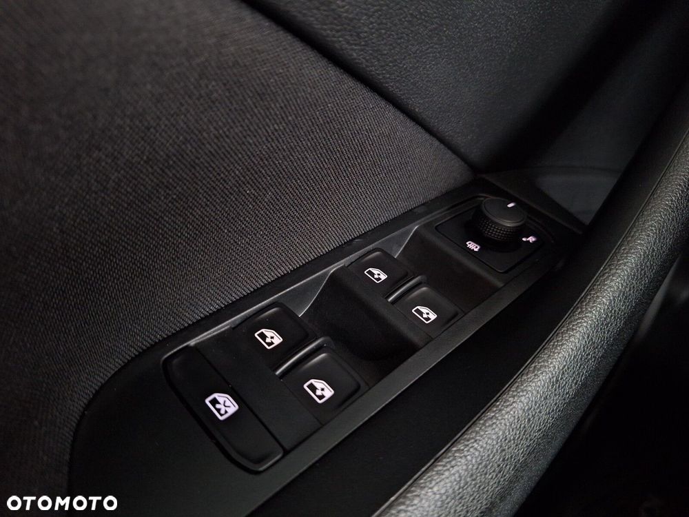 Skoda Kamiq 1.0 TSI Ambition DSG - 37