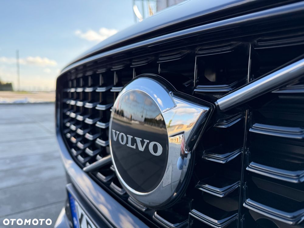 Volvo V60 T6 AWD Plug-In Hybrid Plus Dark - 34