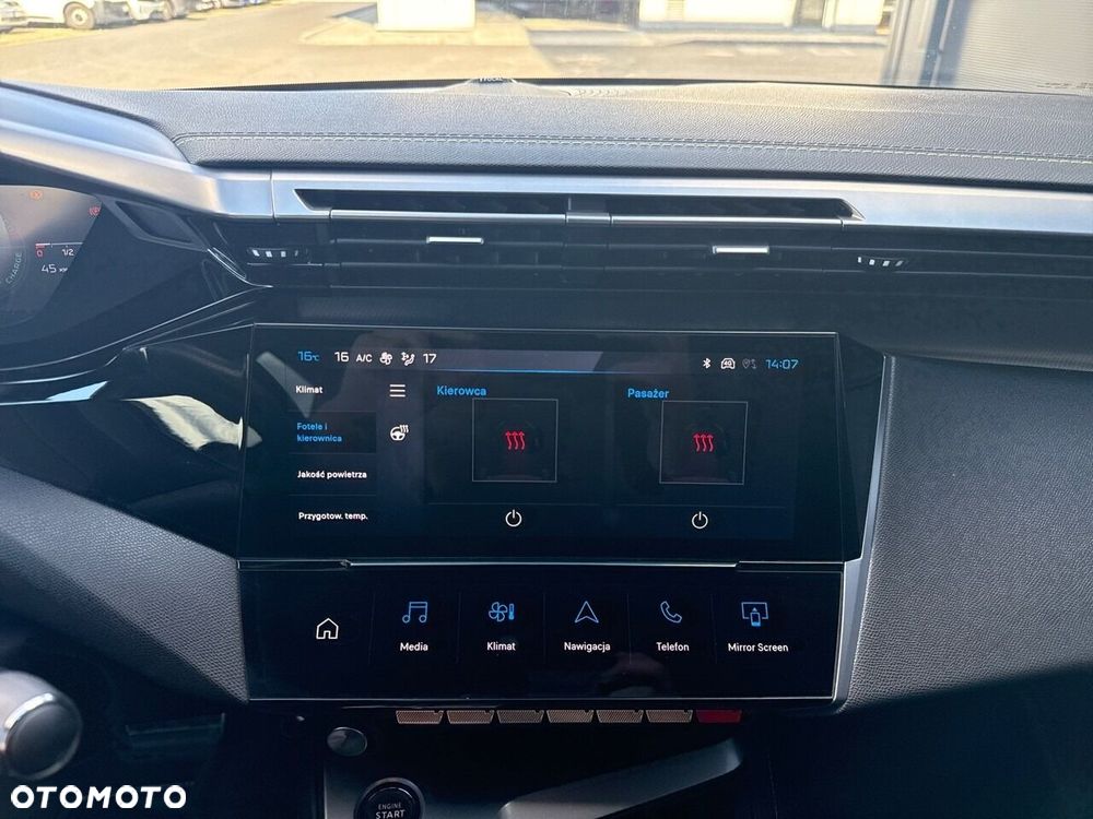 Peugeot 408 - 20