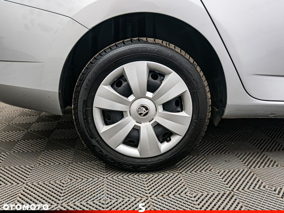 Skoda Fabia 1.0 TSI Ambition DSG - 25