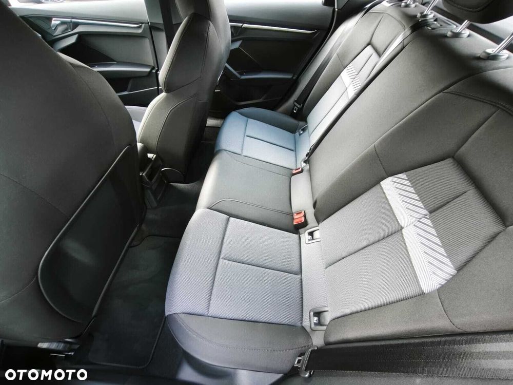 Audi A3 Sportback 35 TFSI S Line - 18