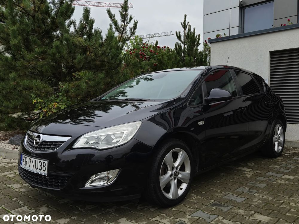 Opel Astra IV 1.4 Cosmo - 1
