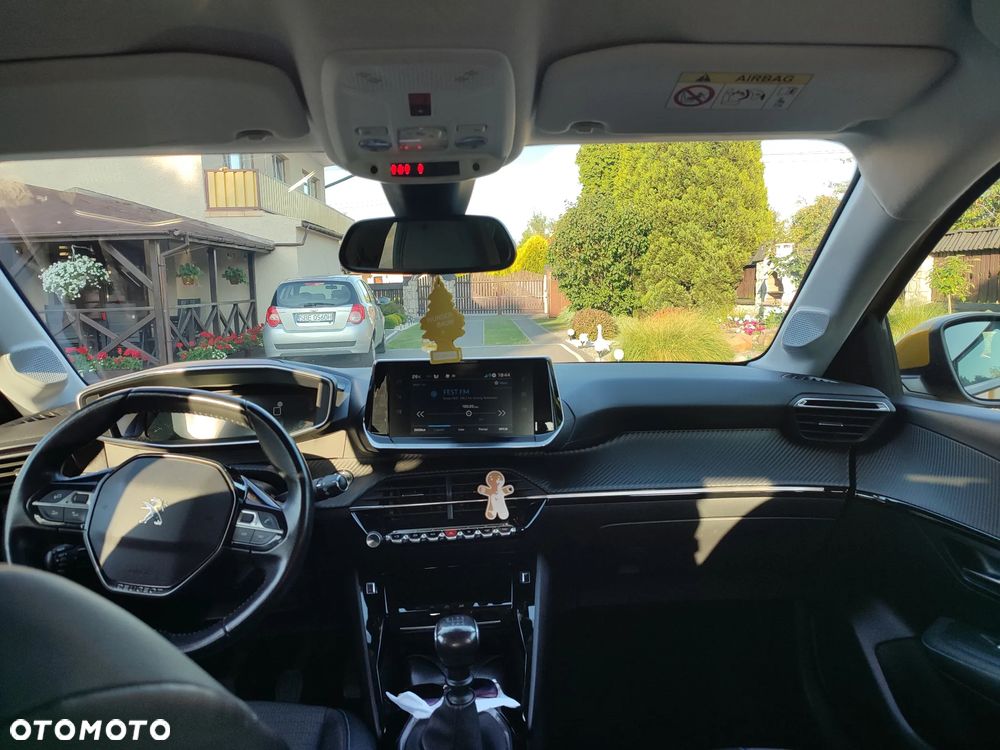 Peugeot 208 PureTech 100 Allure - 13