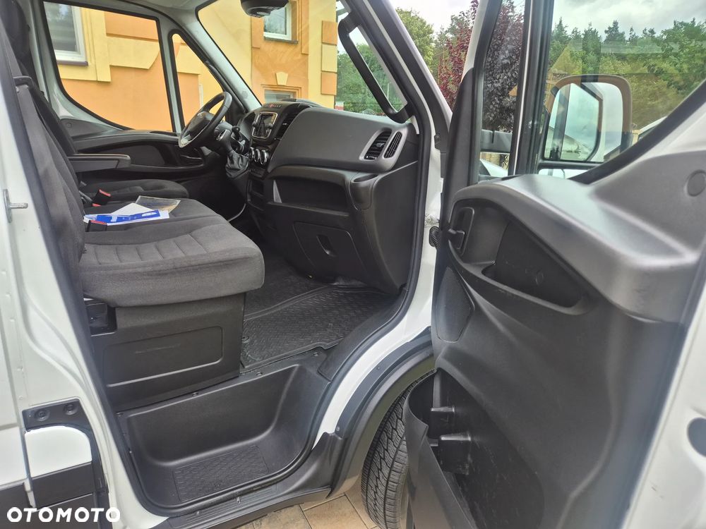 Iveco IVECO 40C16 3.0 KONTENER 4.30 HIMATIC LEDY RADARY SPROWADZONY - 24