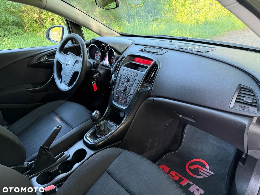Opel Astra 1.6 ecoFLEX Start/Stop - 26