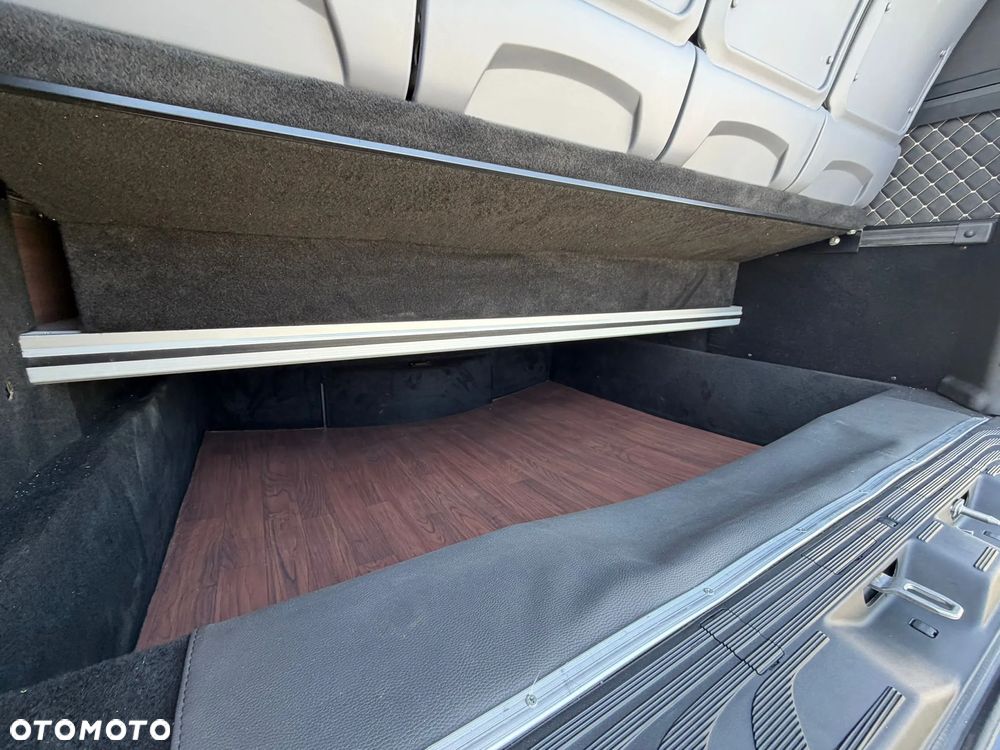 Mercedes-Benz Sprinter 519 - 10