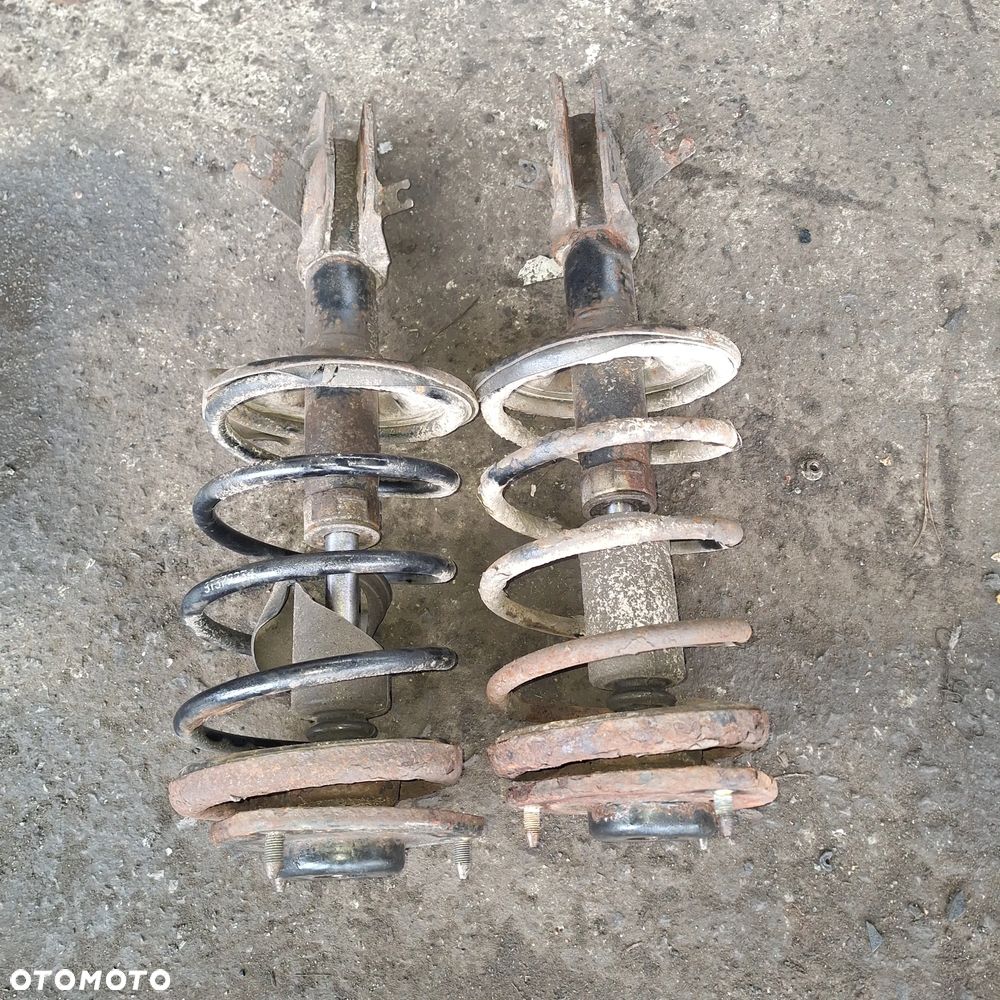 AMORTYZATOR MCPERSON ZWROTNICA PIASTA LEWA PRAWA PRAWY PRZOD MITSUBISHI CARISMA 1.6 16V 1.8 GDI VOLVO V40 S40 - 3