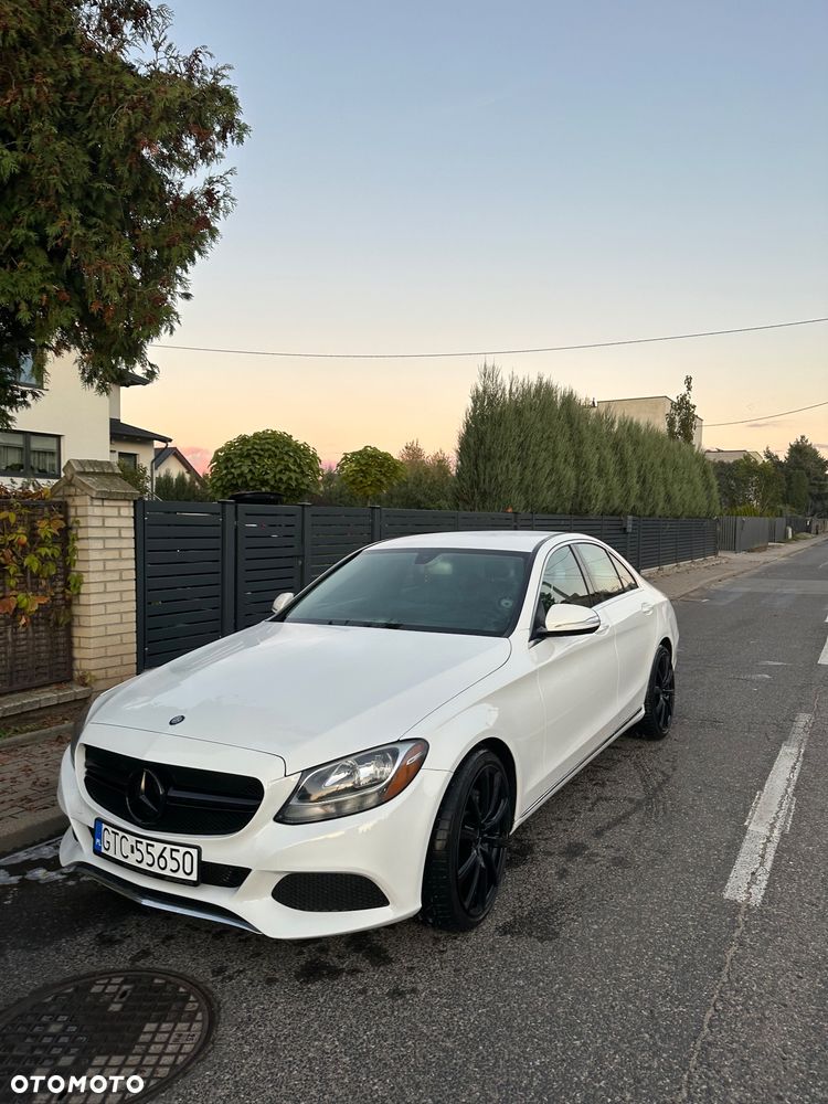 Mercedesbenz Klasa C 300 2015