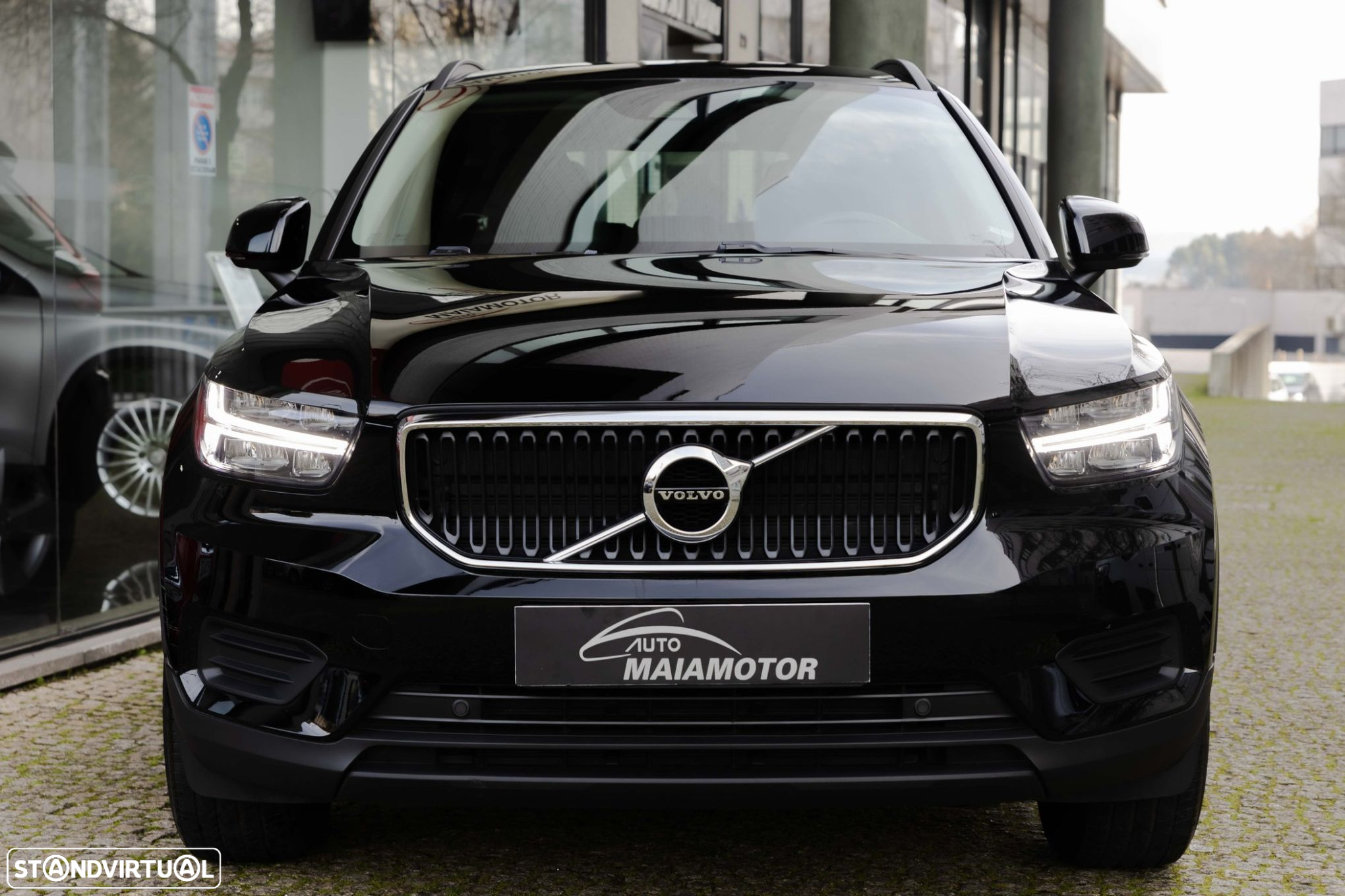 Volvo XC 40 1.5 T2 Momentum Core - 4