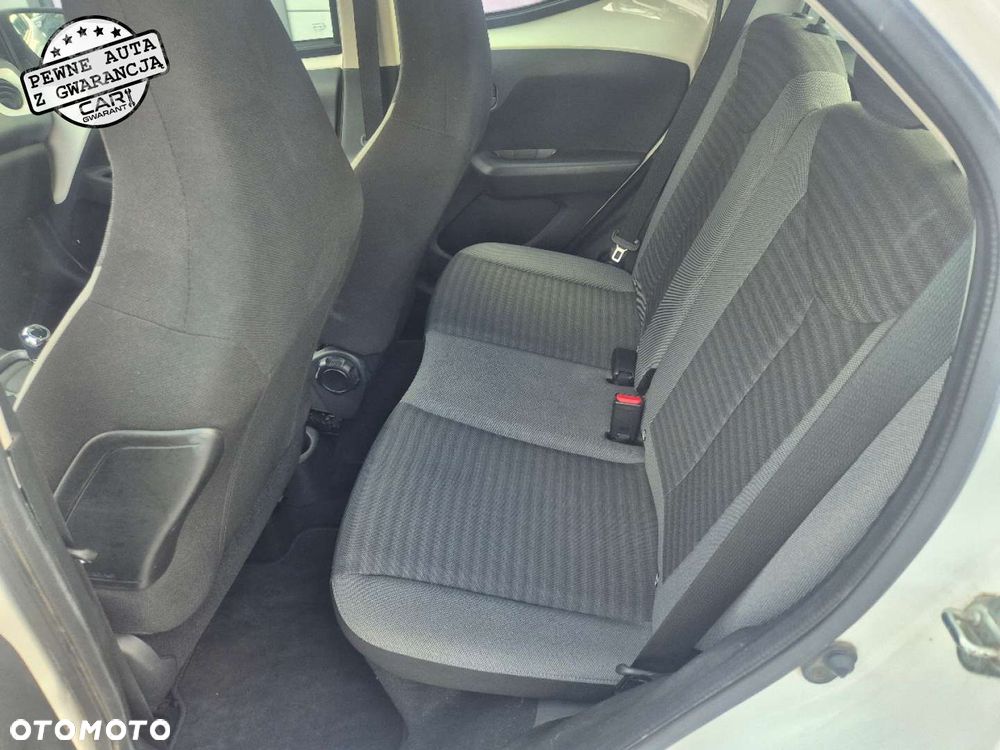 Toyota Aygo - 12