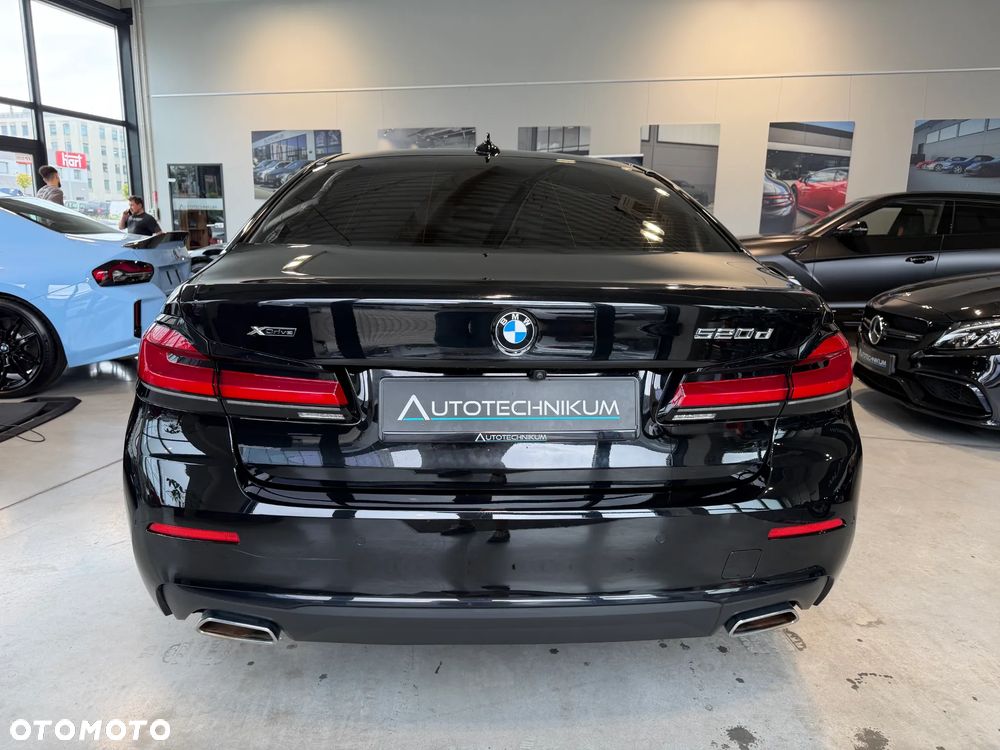 BMW Seria 5 520d xDrive Business Edition - 7