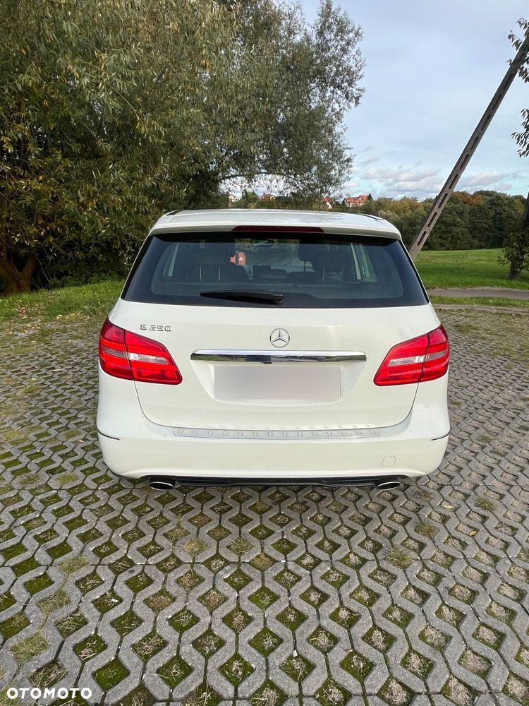 Mercedes-Benz Klasa B 250 - 3