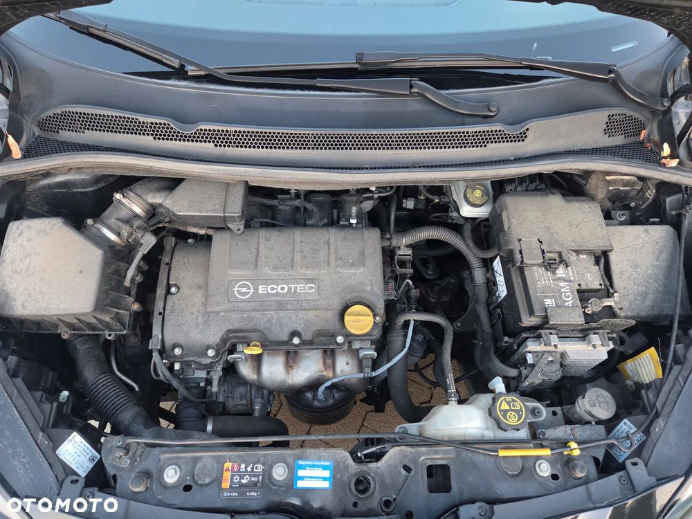 Opel Corsa 1.4 Cosmo - 22