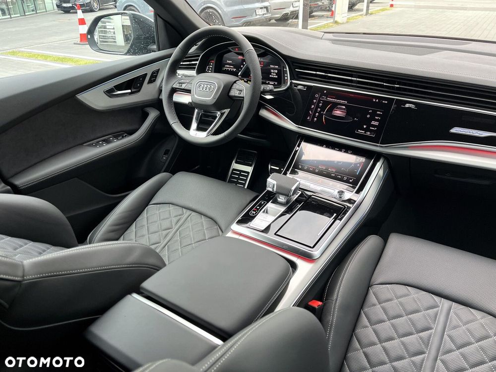 Audi SQ8 - 13