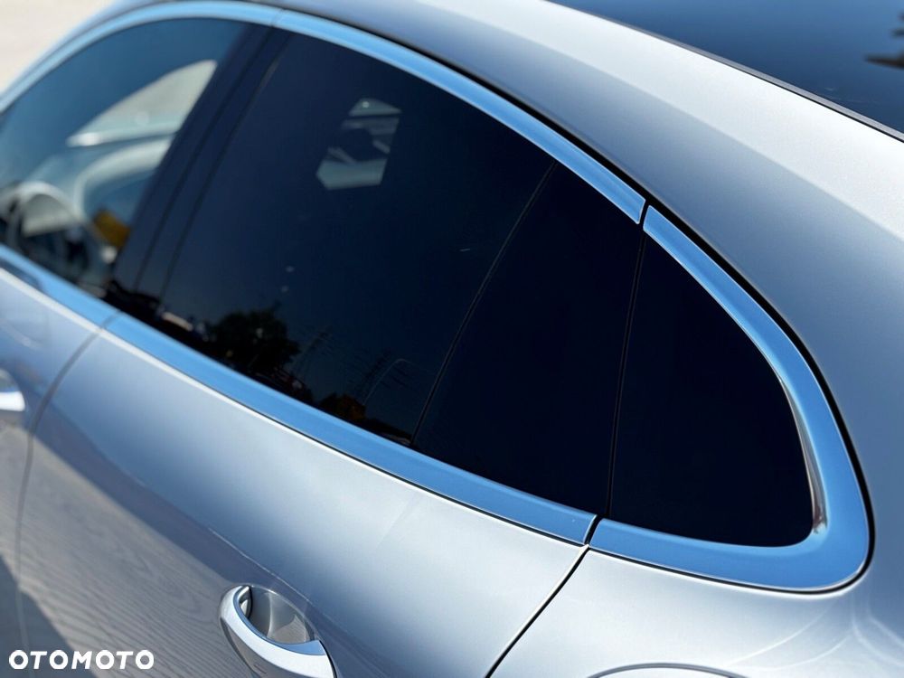 Porsche Panamera - 16