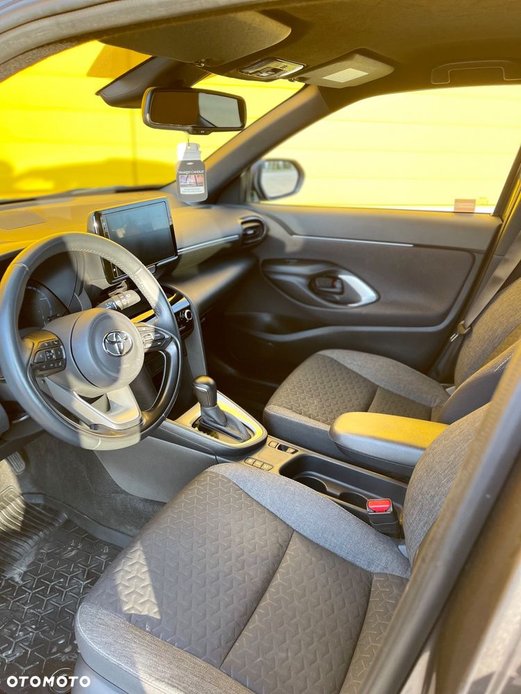 Toyota Yaris Cross Hybrid 1.5 Comfort - 16