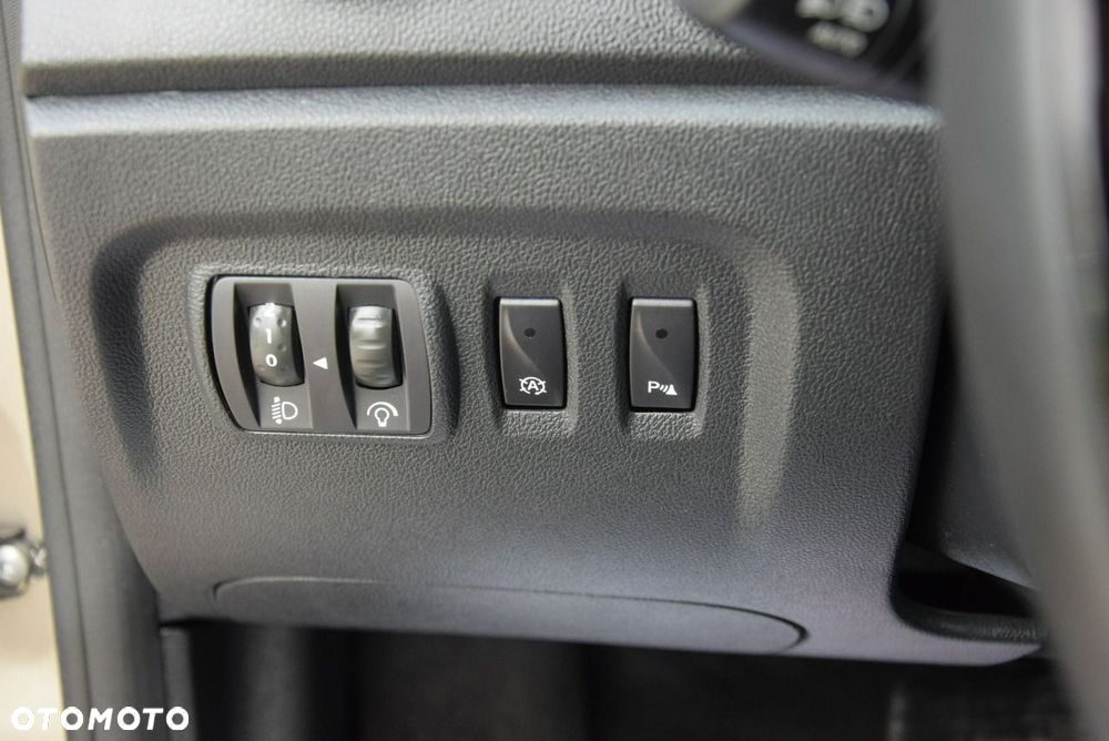 Renault Captur ENERGY TCe 120 Experience - 37