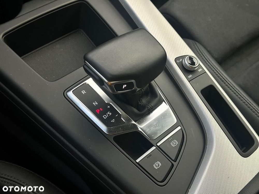 Audi A4 Limousine - 22