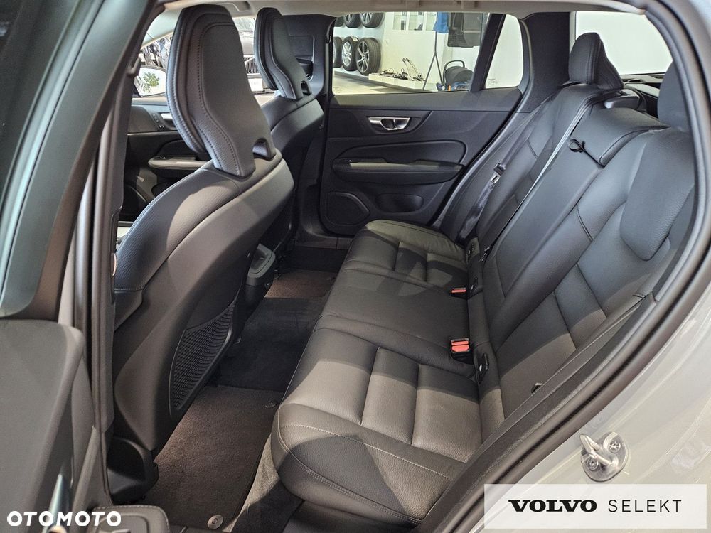 Volvo V60 - 16