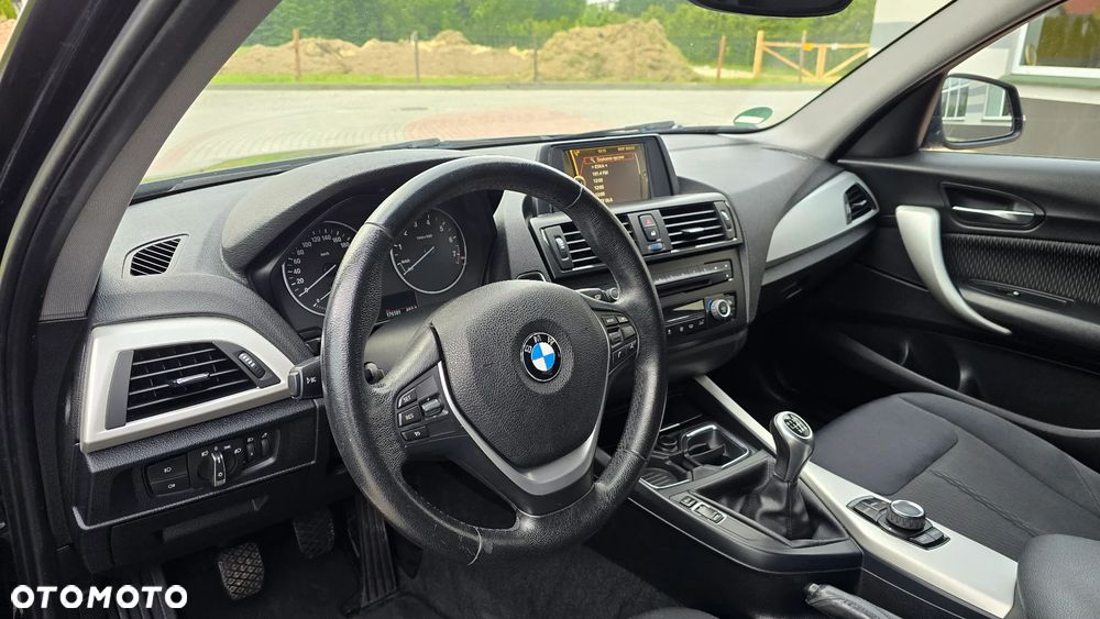 BMW Seria 1 116i Sport Line - 30