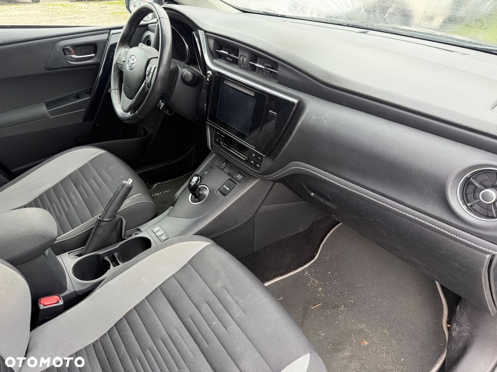 Toyota Auris - 7