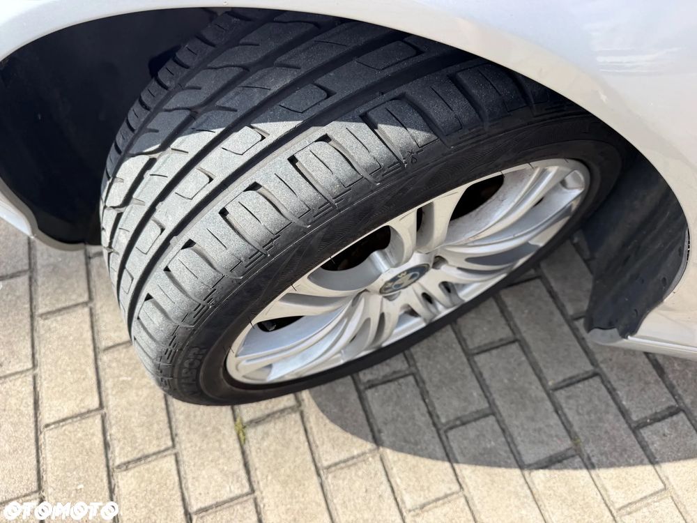 BMW Seria 3 318 Ci Edition Exclusive - 24