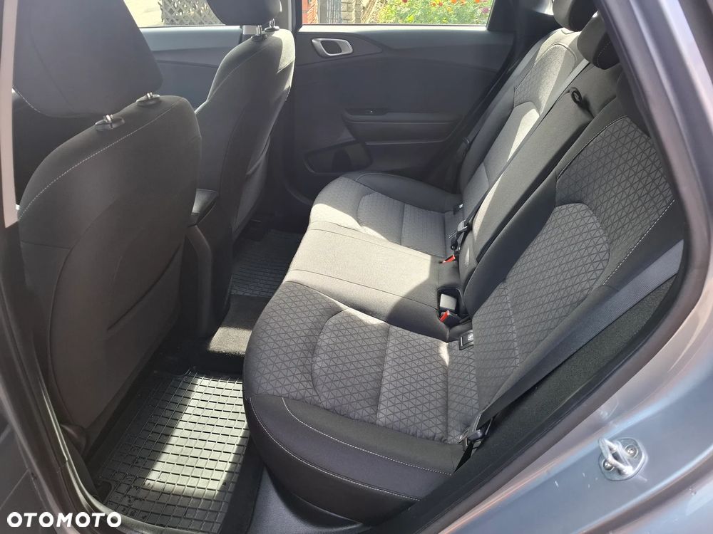 Kia Ceed 1.4 T-GDI M - 25
