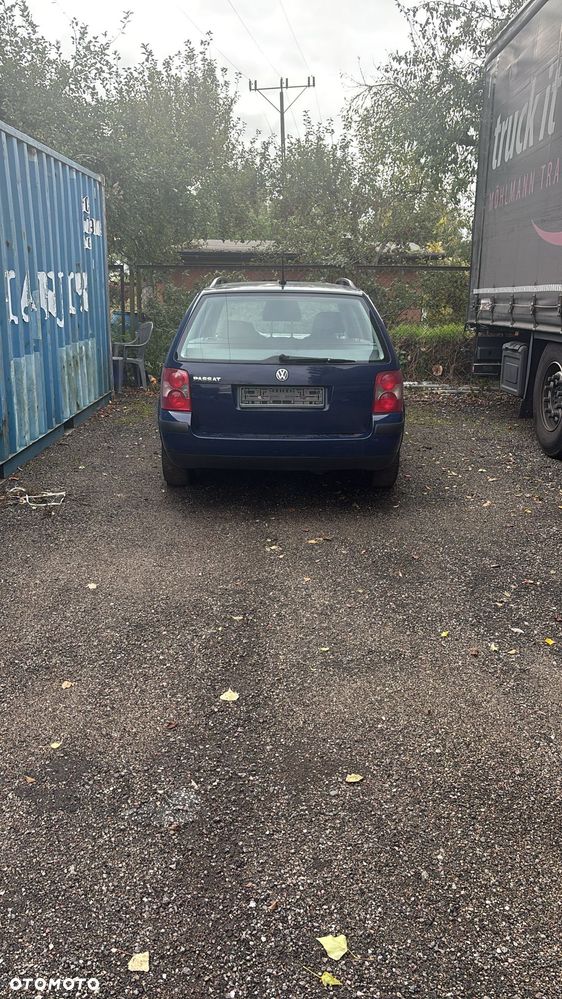 Volkswagen Passat - 4