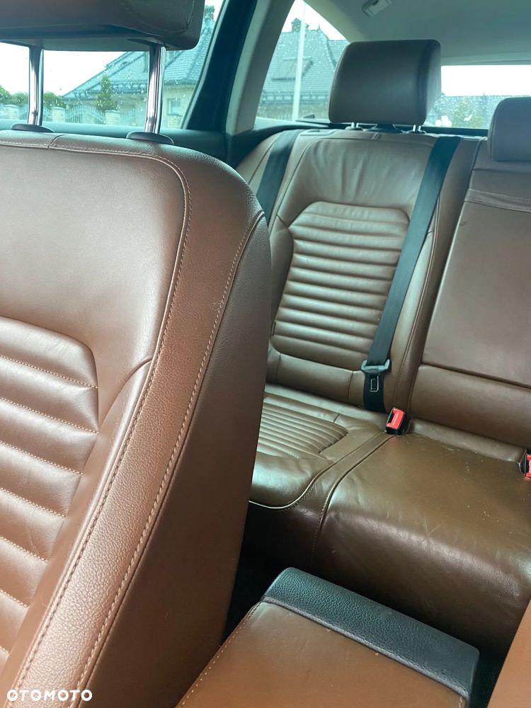 Volkswagen Passat 2.0 TDI Comfortline DSG - 5