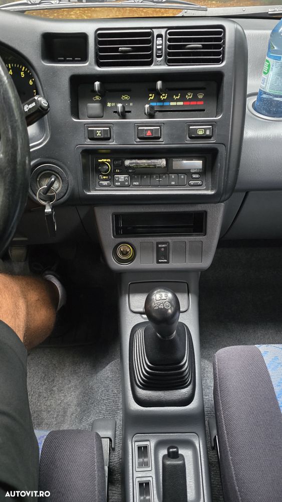 Toyota RAV4 - 25