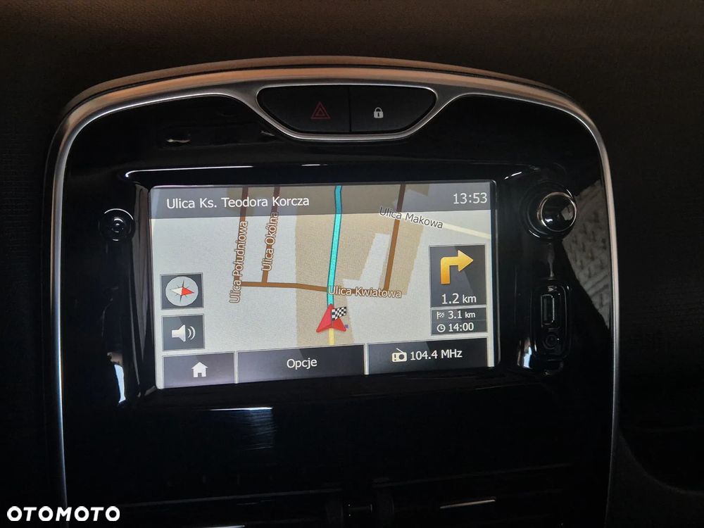 Renault Clio 1.2 16V Limited EU6 - 13