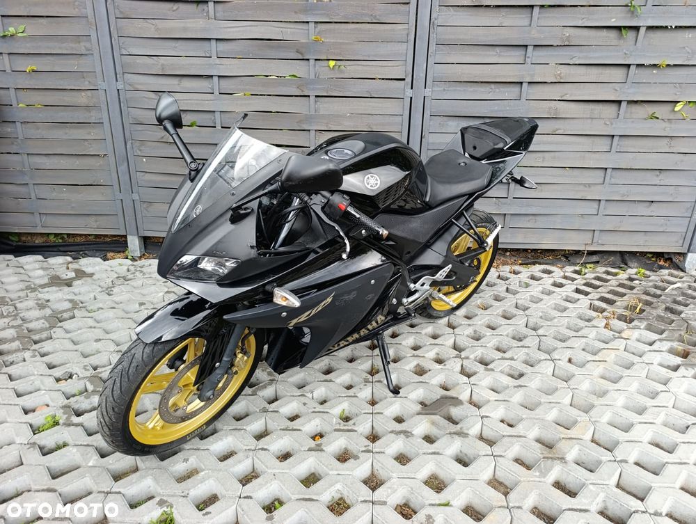 Yamaha YZF - 2