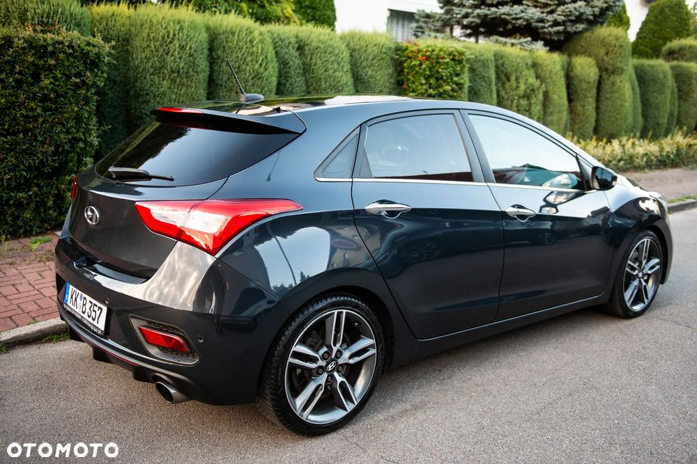 Hyundai i30 1.6 GDI Turbo Luxury - 5