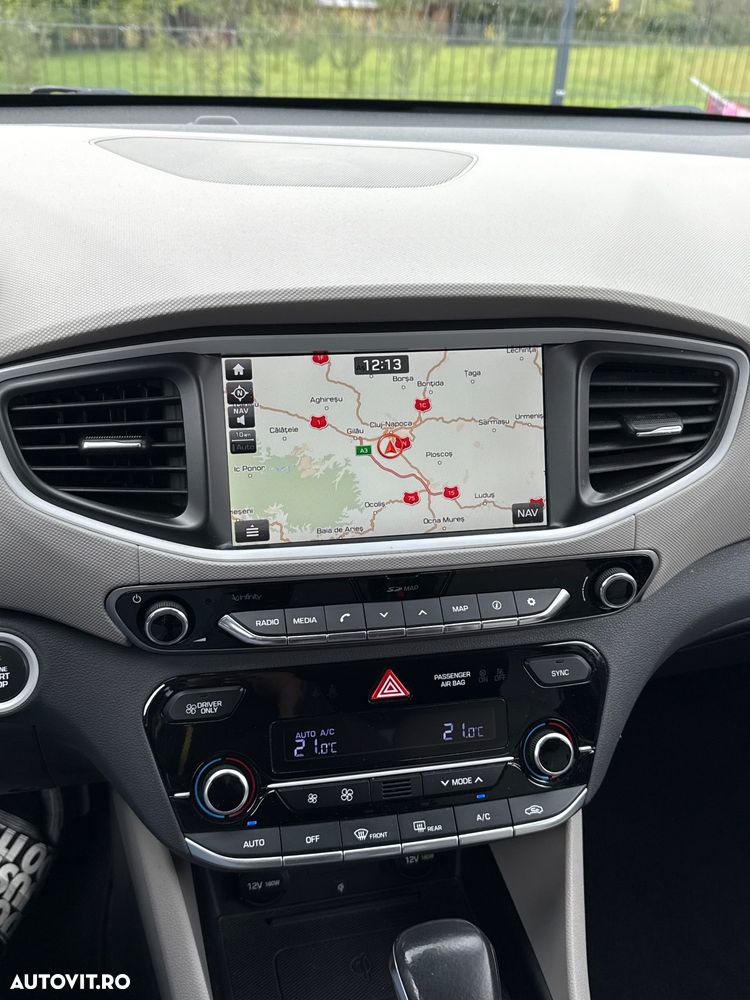 Hyundai IONIQ Hybrid 1.6 GDI Premium - 8