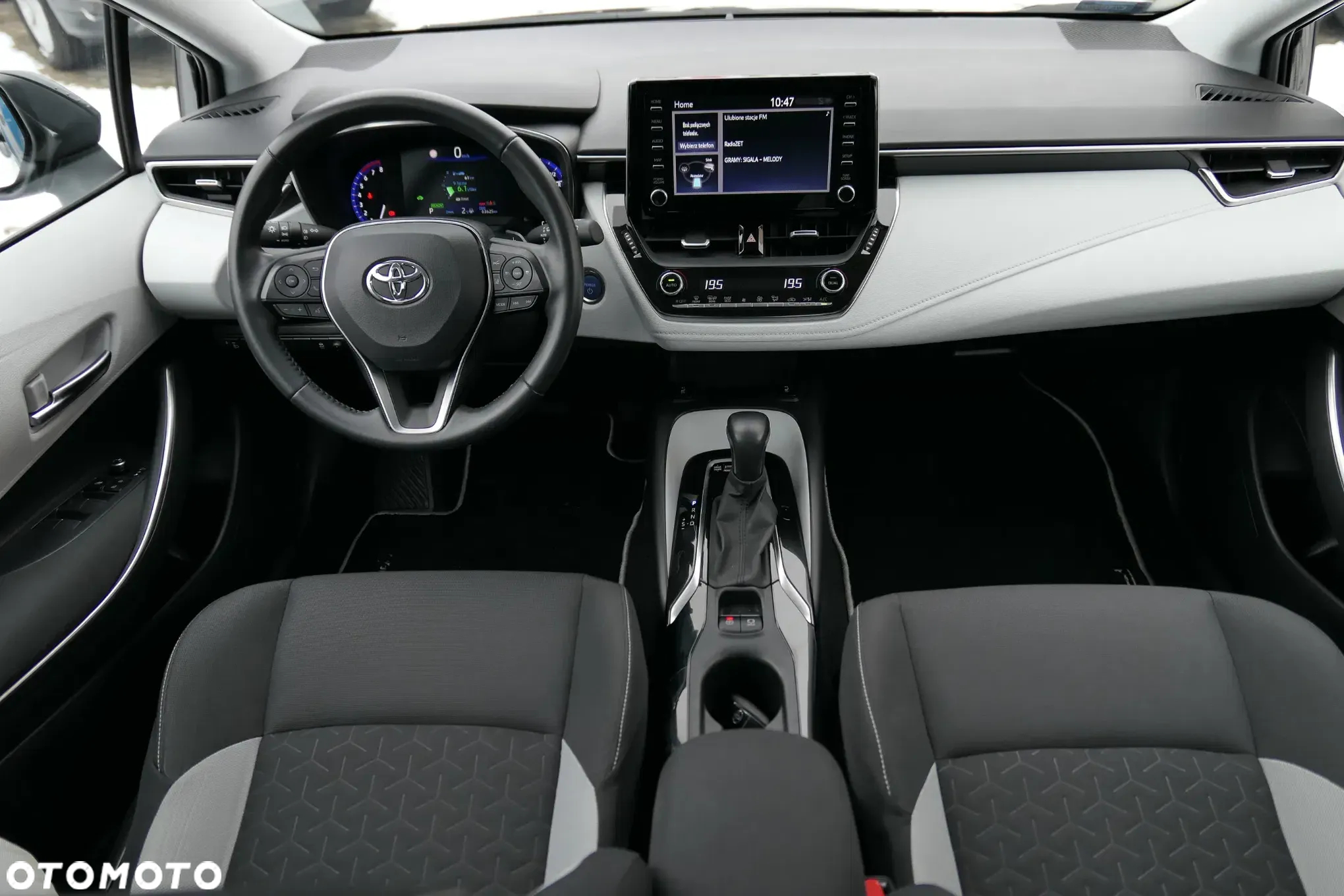 Toyota Corolla - 23