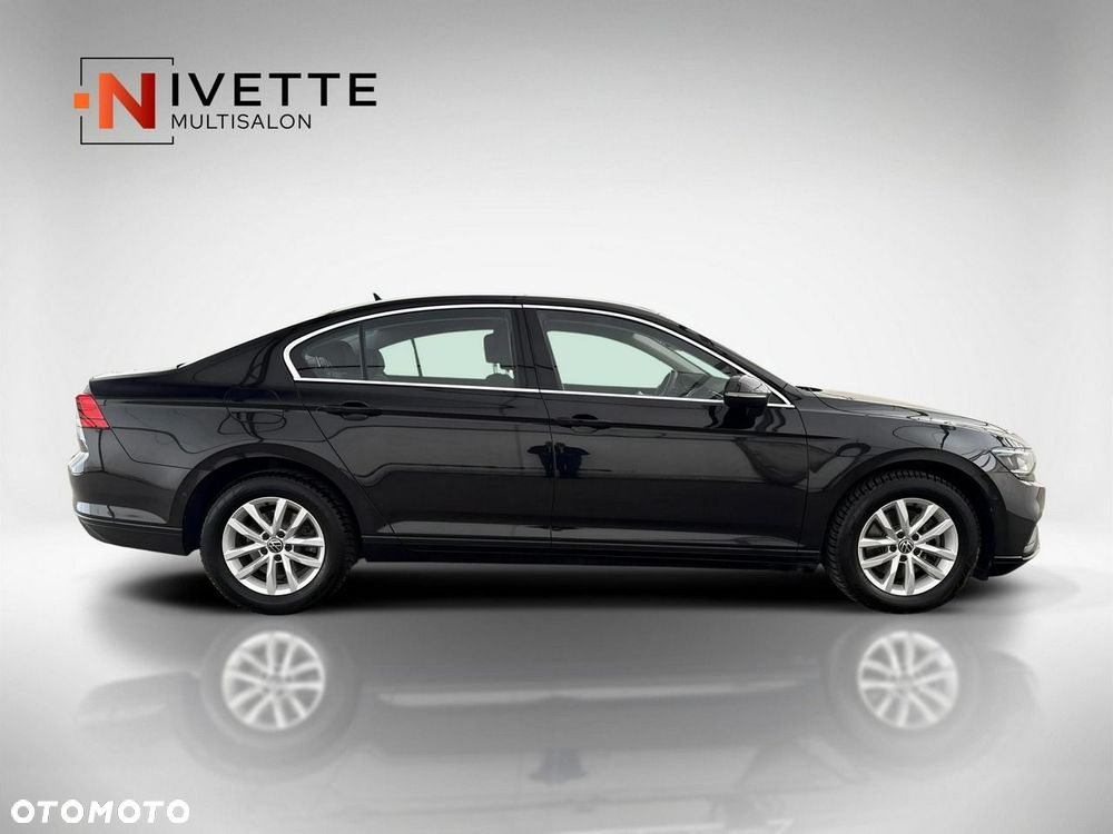 Volkswagen Passat - 8