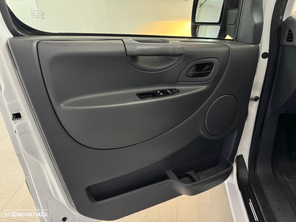 Peugeot EXPERT 2.0 HDI LONGA C/IVA DEDUTÍVEL 130 CV CX.6 VEL. - 31