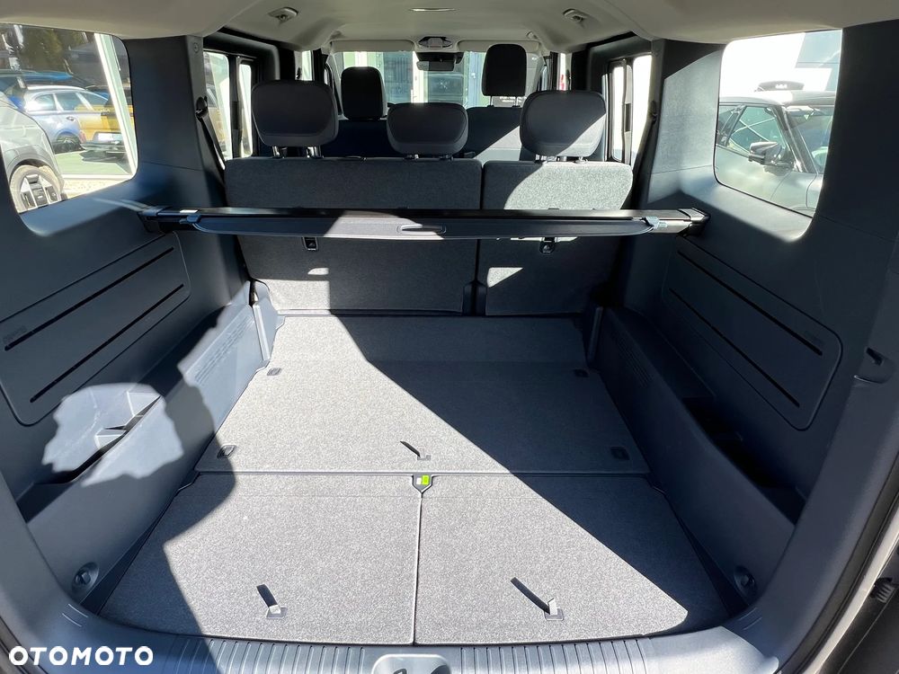 Kia PV5 - 19