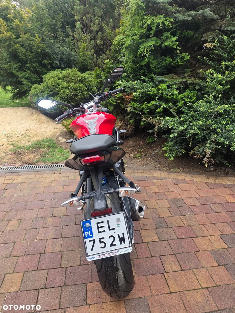Triumph Street Triple - 14