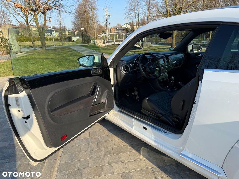 Volkswagen Beetle 2.0 TDI DPF Sport - 18