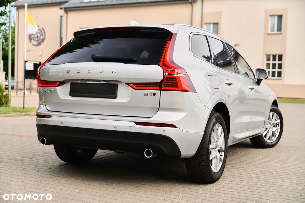Volvo XC 60 B4 D AWD Momentum Pro - 17