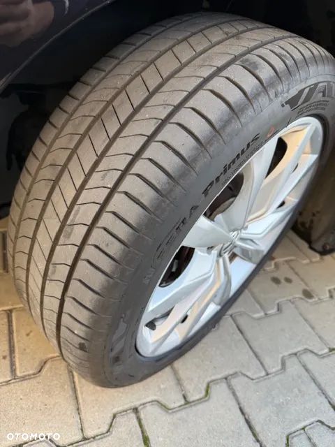 Volkswagen Golf 2.0 TDI SCR DSG Highline - 10