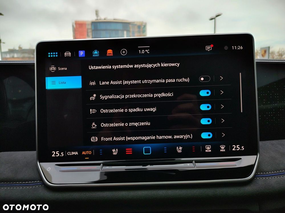 Volkswagen Tiguan - 24