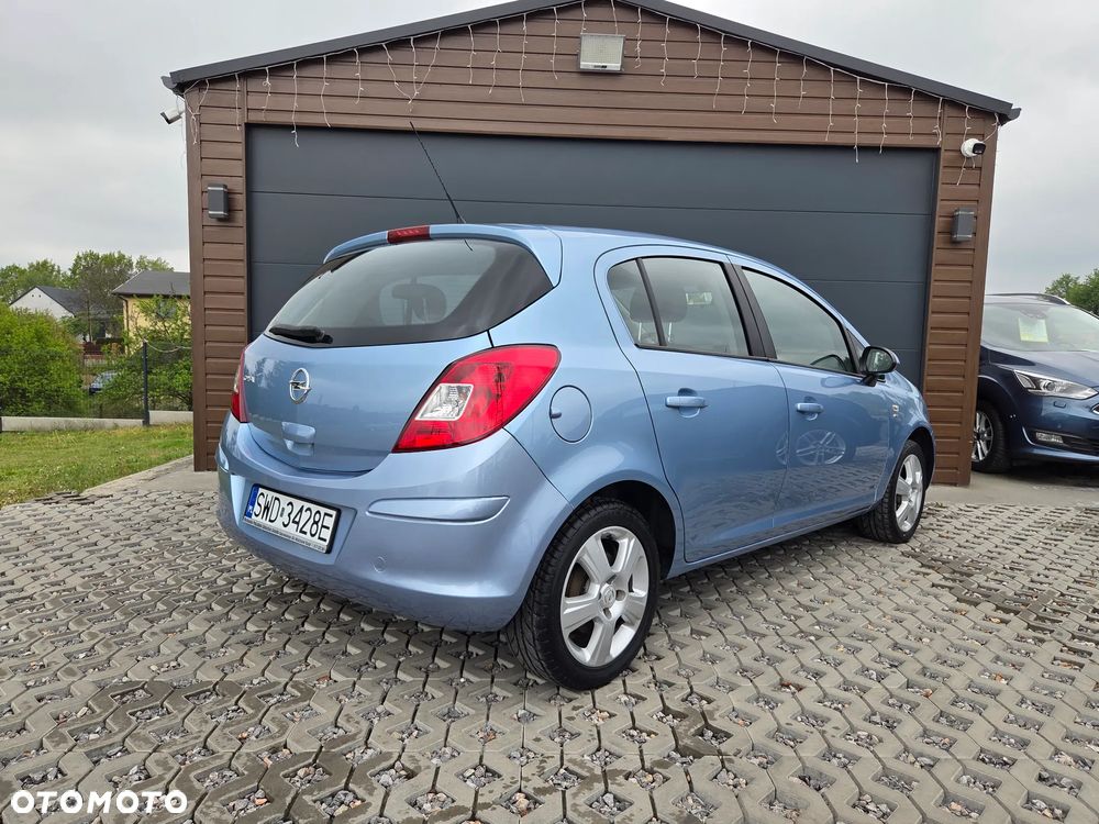 Opel Corsa 1.4 16V Energy - 6